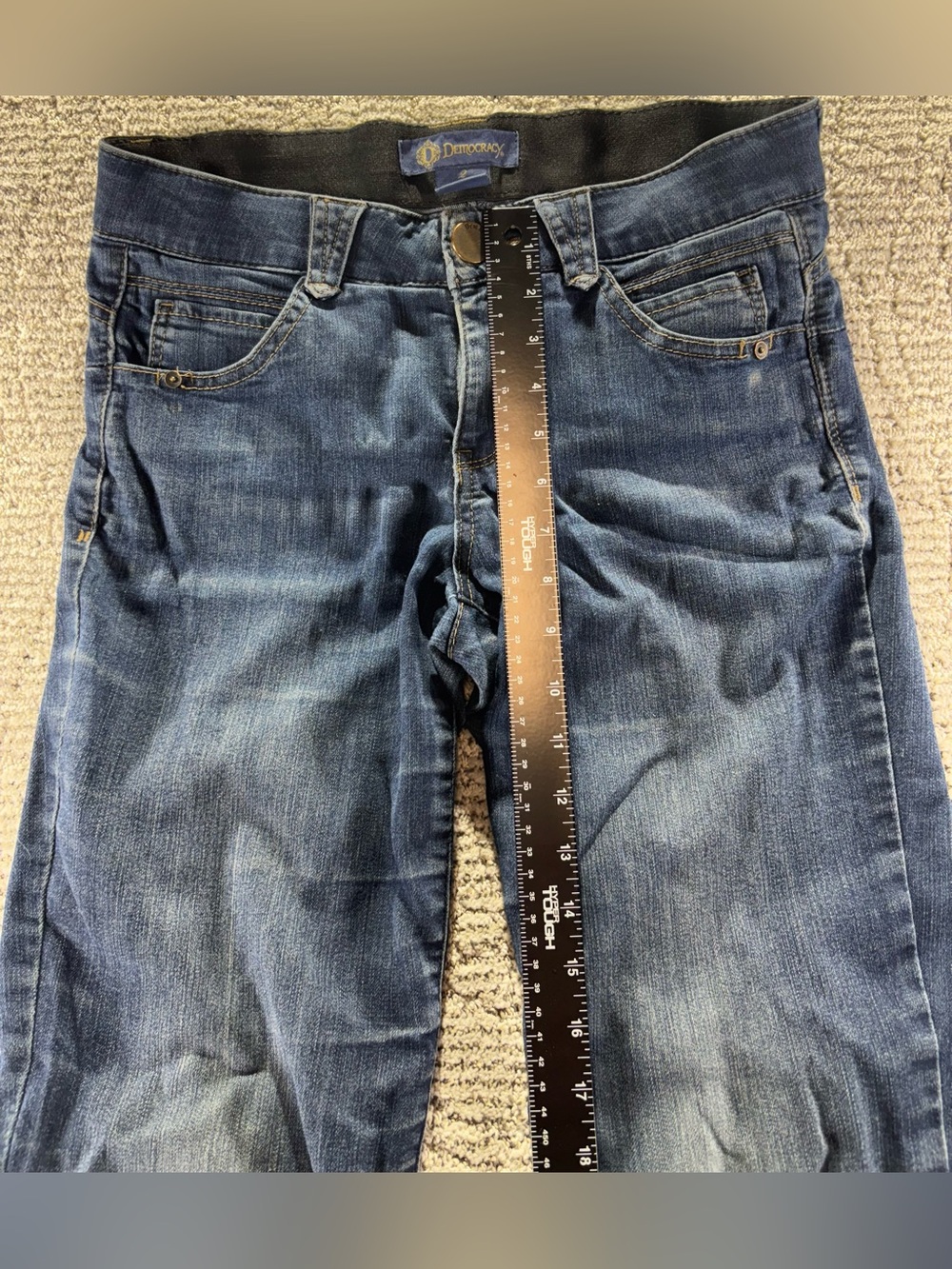 (2) Democracy Ab-solution Women’s Size 2 Mid-Rise Straight Leg Jeans - Picture 3 of 16